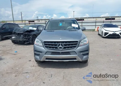 2015 Mercedes-Benz Ml 400 4Matic z USA, uszkodzony, nr VIN 4JGDA5GB1FA509855